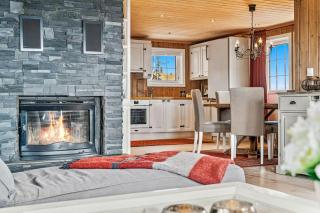 Hilltop cabin with views of Trysilfjellet - 3