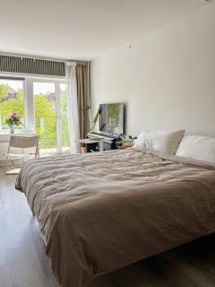 Light flat on Islands Brygge with balcony - 6