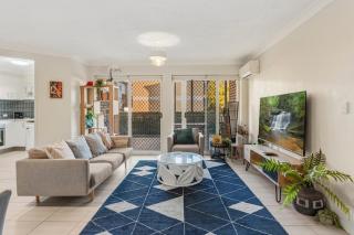 Spacious 2BR St Lucia Apartment Near UQ - 7