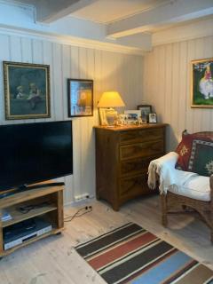 Timber house from 1600s in historic mining village - 4