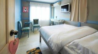 The Royal Chiangkhan Boutique Hotel - 4