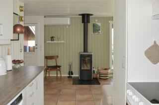 Summer house with sea view at Gronsund - 5