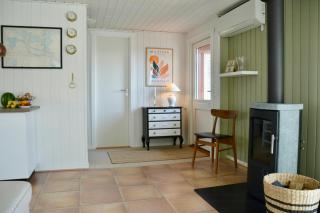 Summer house with sea view at Gronsund - 4