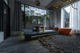 Spring in Bloom House Yangshuo West Street 春暖花开西楼 阳朔西街店 - 8