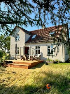 1912 farmhouse with vineyard and hammock on Mon - 9