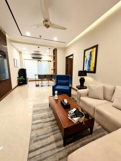 Luxury Stay Islamabad Zeta Mall - 7