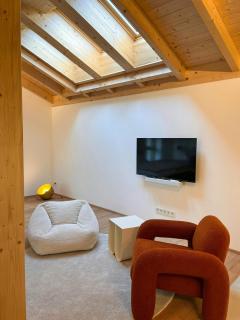 Loft with exposed roof timbers Bavarian Forest - 2