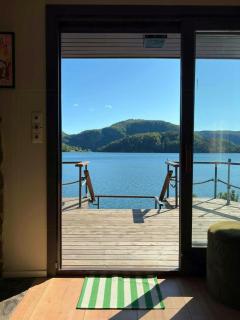 Retro beach house with jetty in Aptafjorden - 6