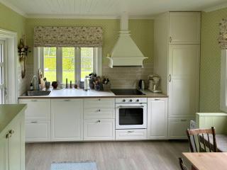 Cottage with views and private sauna - 6