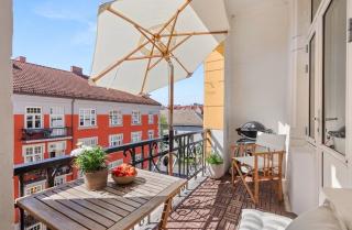 Classic flat with stucco on Majorstuen - 9