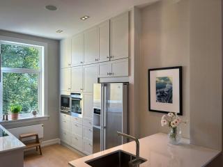 Classic flat with stucco on Majorstuen - 4