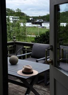 Family home with fairytale garden in Talgje - 8