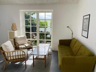 Modern summer house few steps from the beach - 0