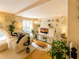 Characterful split-level flat in Christianshavn - 1