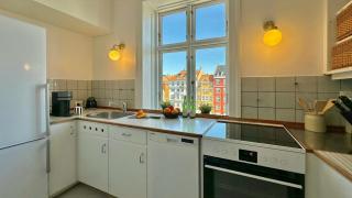 Unique panoramic view of Nyhavn from the 3rd floor - 6