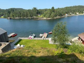 Cottage and boathouse by the sea in Sveio - 9