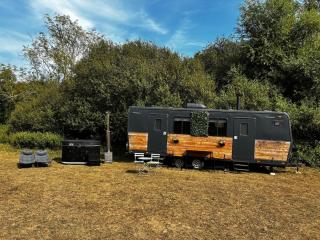 Beautifully converted American caravan - 0