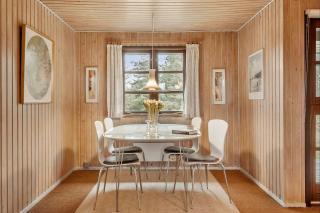 Holiday home in coastal nature with turf roof - 4