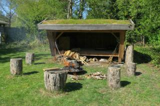 Timber house with large garden 70 m from beach - 9