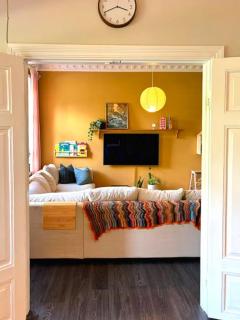 Charming apartment by Sofienberg Park - 0