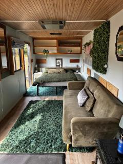 Beautifully converted American caravan - 5