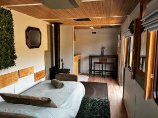 Beautifully converted American caravan - 2