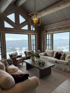 Design cabin with mountain views in Hafjell - 0