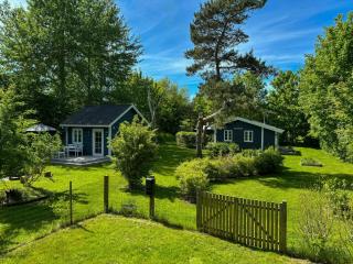 1970s summer house with 400 meters to beach - 9