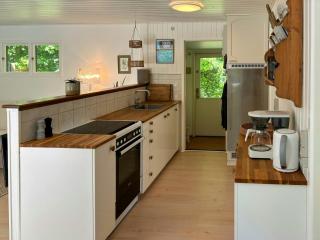 1970s summer house with 400 meters to beach - 5