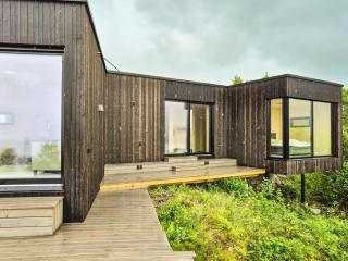 Architect-designed cabin with fjord views - 7