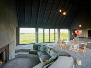 Design gem in a secluded setting amidst nature - 3