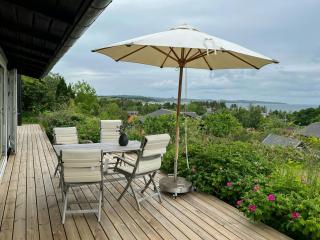 1980s wooden house with views over Aarhus Bay - 9