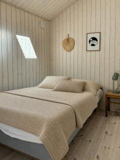 Summer house on hilltop with views in Nodebohuse - 1