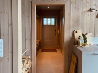 Architect-designed cabin near Beitostolen - 4