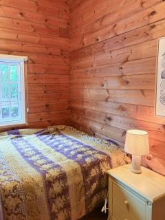 Log cabin with annexe and natural garden - 2