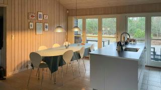 Cozy summer house with a large natural plot - 9