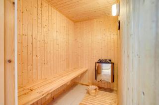 Cozy summer house with a large natural plot - 7