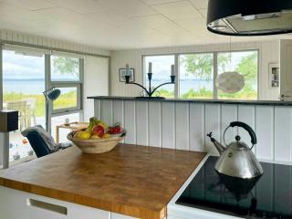 Holiday home with panoramic view of Kalo Bay - 6