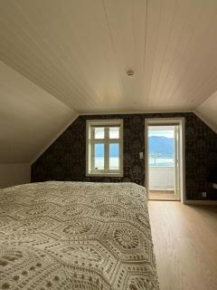Historic house by the fjord in Solvorn - 1