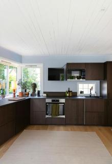 Architect-designed townhouse with roof terrace - 5