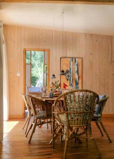 Hand-built timber and clay cottage by Botoskoven - 8