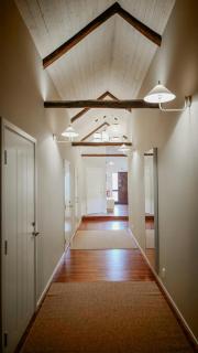 Modern farm flat with pool sauna & cinema room - 2