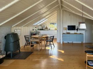 Classic 1970s summer house with Kattegat views - 5