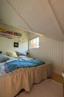 Classic 1970s summer house with Kattegat views - 1