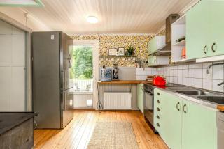 Warm Wooden Home with Piano Deer & Forest Trails - 7