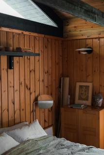 Architect-designed 70s style house - 6