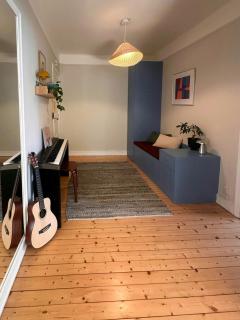 Flat with fireplace and vintage charm on Sagene - 7