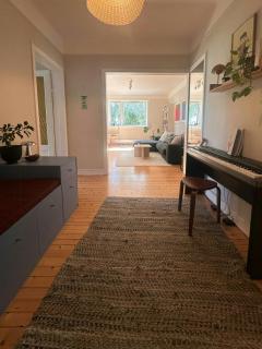 Flat with fireplace and vintage charm on Sagene - 5