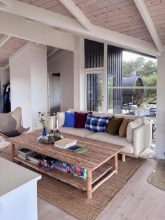 House on wild heathland in first row to the sea - 7