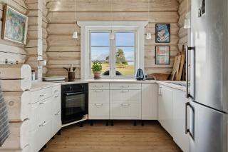 Charming log house by fjord and fields - 6